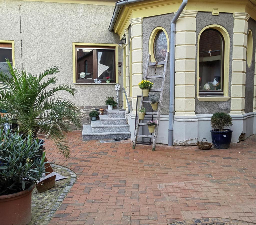 Pension Güldenpfennig Tangermünde Exterior foto
